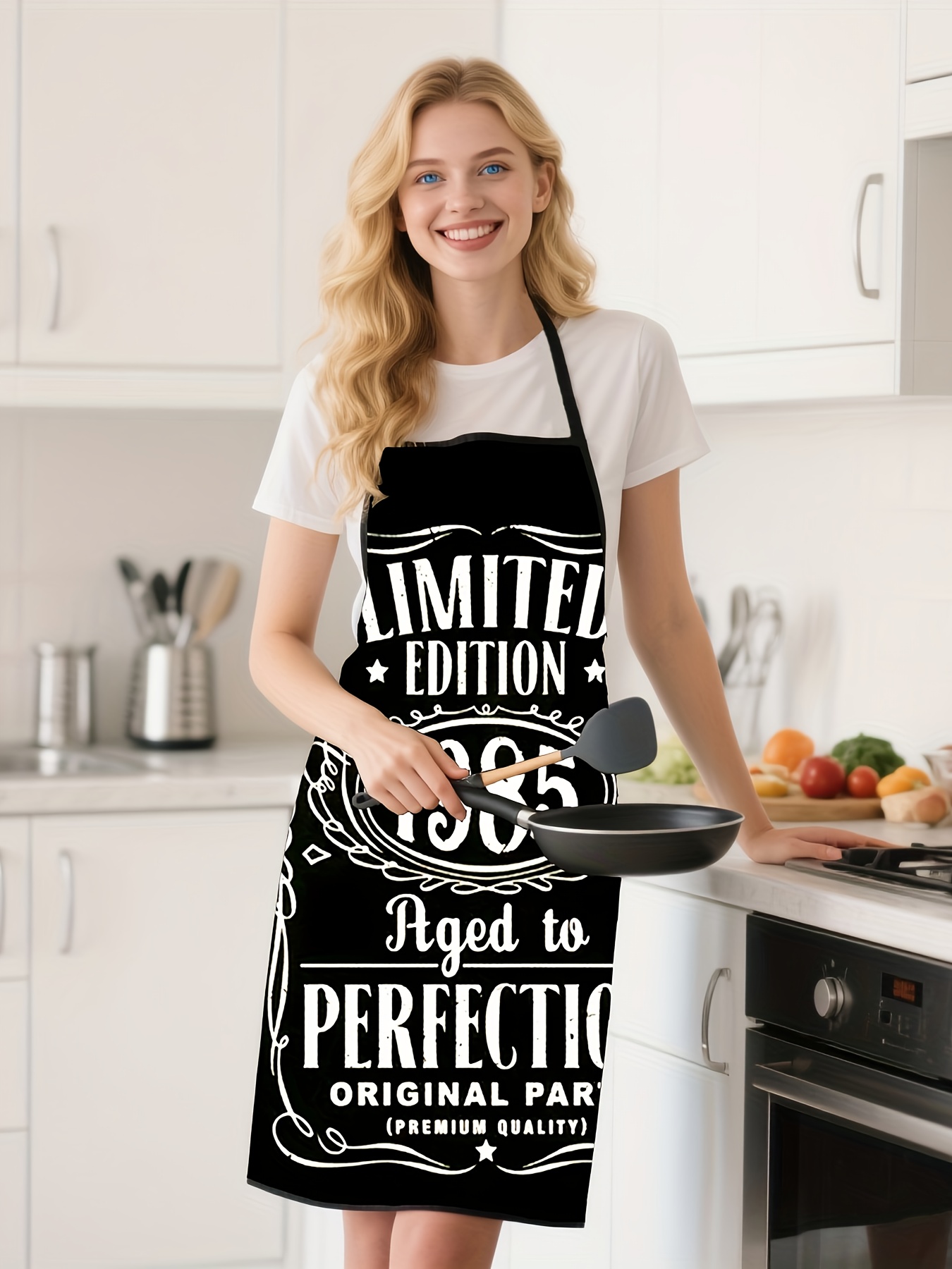 A Black Background Kitchen Apr - Kitchen Baking Background ulasan dan harga